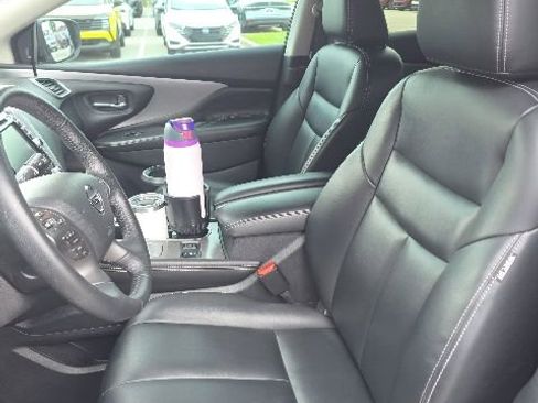 Certified 2020 Nissan Murano SV w/ Premium Package FWD image 5