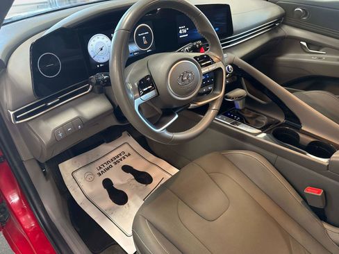 Certified 2023 Hyundai Elantra SEL w/ Convenience Package image 21