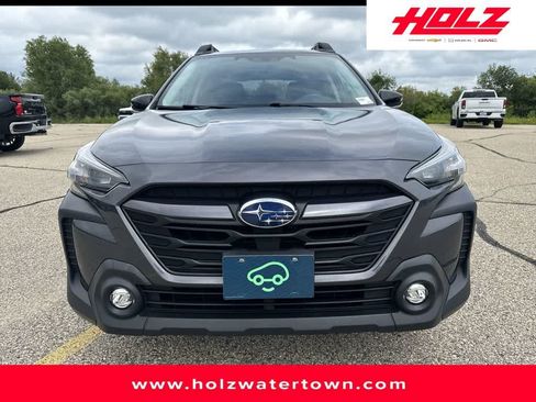 Used 2024 Subaru Outback Premium AWD/4WD image 2