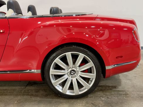 Used 2015 Bentley Continental GT image 28