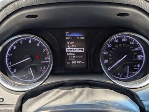 Used 2019 Toyota Camry SE FWD image 27