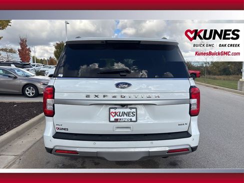 Used 2024 Ford Expedition Max XLT image 5