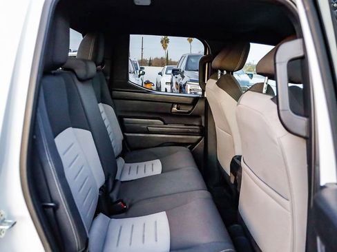 Used 2025 Toyota Tacoma TRD Off-Road image 19