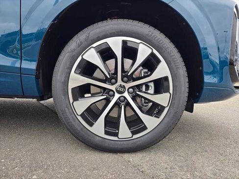 New 2026 Audi Q3 quattro 2.0T AWD/4WD image 9