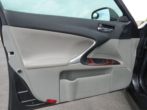 Used 2007 Lexus IS 250 image 21