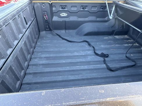 Used 2023 GMC Canyon AT4 w/ AT4 Premium Package image 8