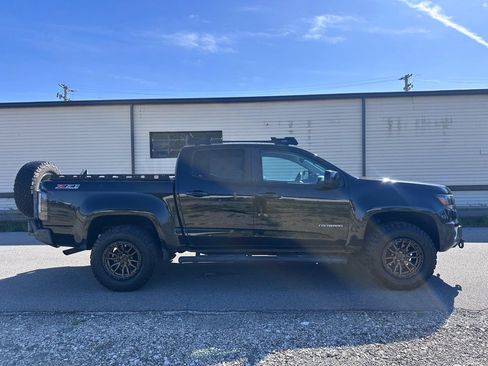 Used 2016 Chevrolet Colorado Z71 AWD/4WD image 2
