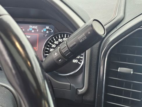 Used 2022 Ford F350 Platinum image 31