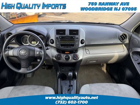 Used 2011 Toyota RAV4 4WD image 26