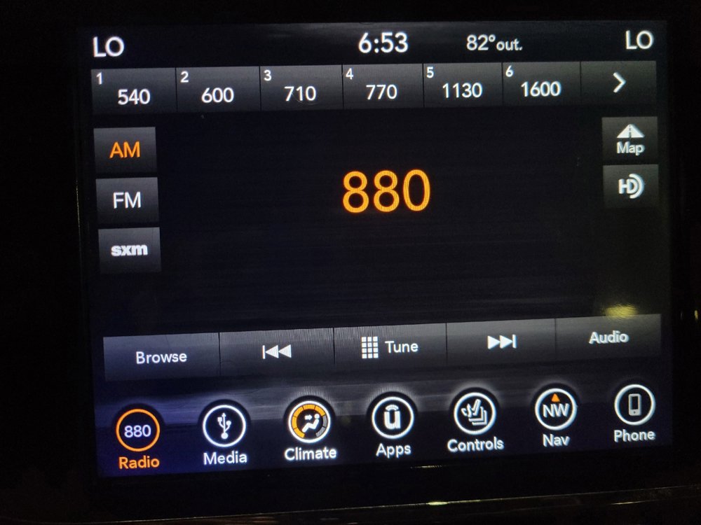 Used 2019 Jeep Grand Cherokee Limited AWD/4WD image 25