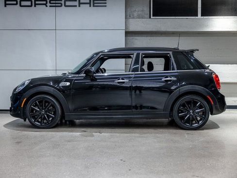 Used 2018 MINI Cooper S image 2