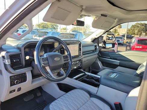 Certified 2024 Ford F250 Limited w/ FX4 Off-Road Package image 6