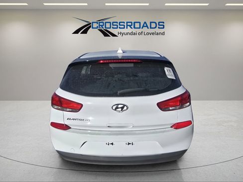 Used 2018 Hyundai Elantra GT image 4