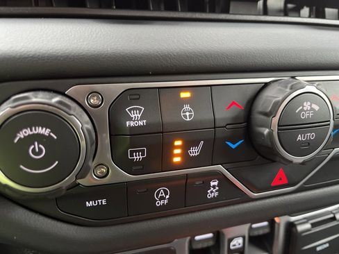 New 2026 Jeep Gladiator Mojave image 6