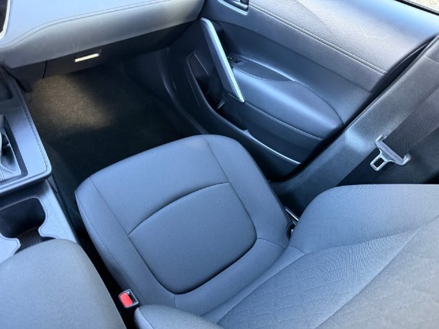 Used 2026 Toyota Corolla Cross LE FWD image 24