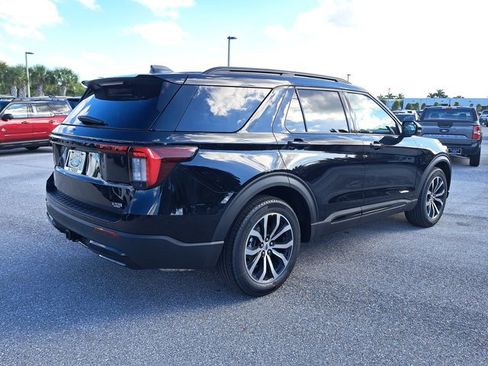 New 2026 Ford Explorer ST-Line w/ Premium Package image 9