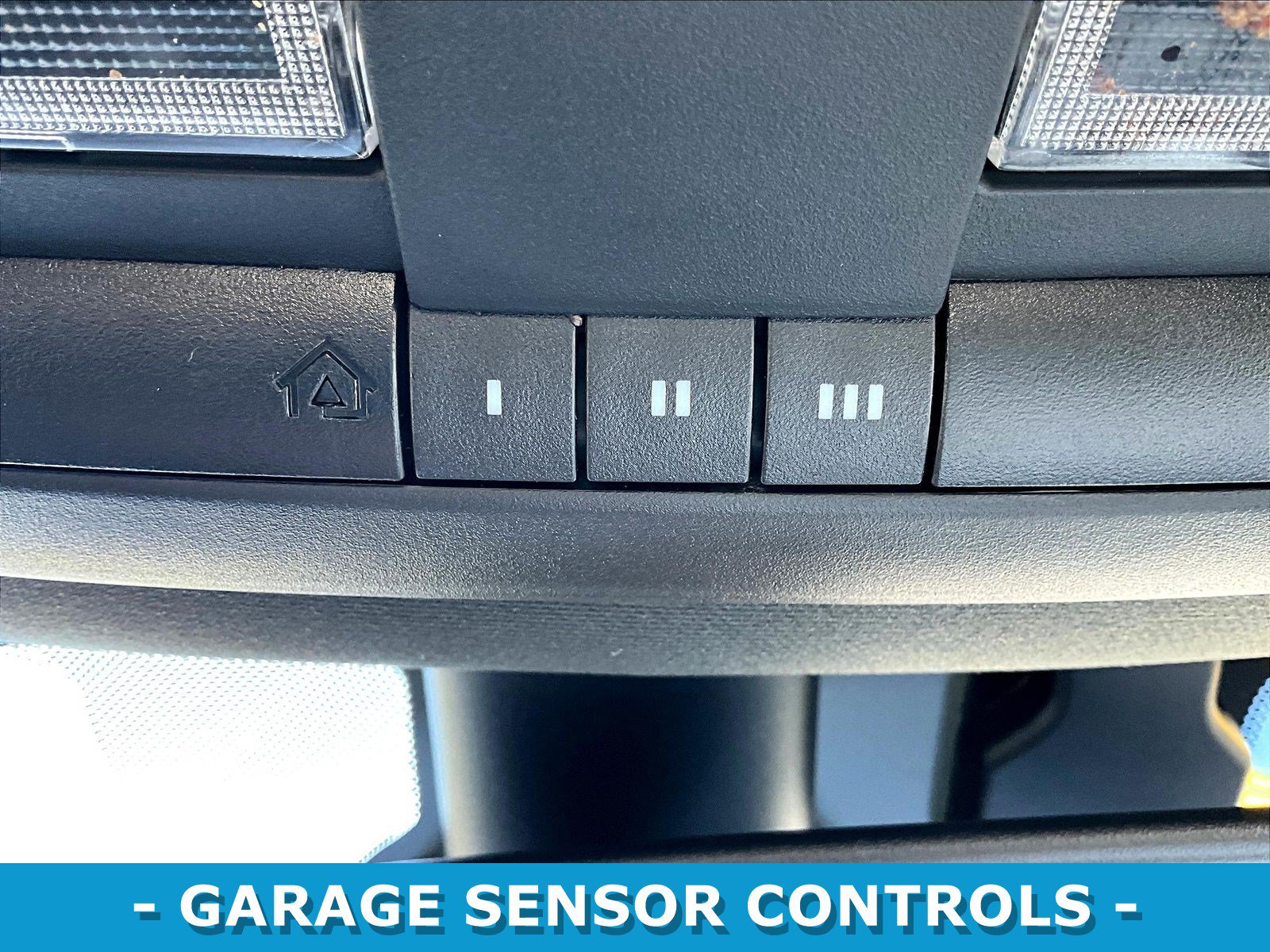 Used 2020 Dodge Challenger R/T w/ Plus Package RWD image 40