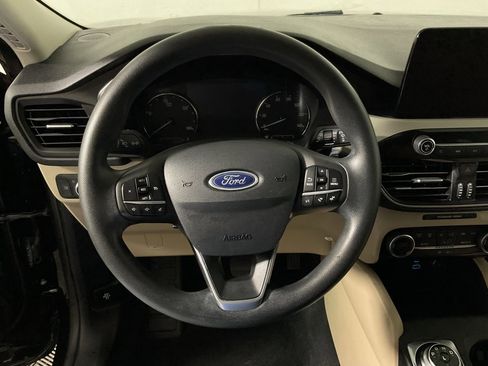 Used 2021 Ford Escape SE image 22