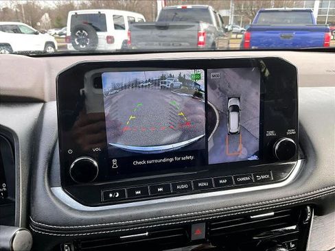 Certified 2023 Nissan Rogue Platinum w/ Platinum Premium Package image 19