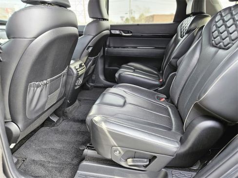 Used 2021 Hyundai Palisade Limited image 15