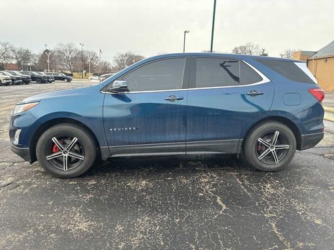 Used 2019 Chevrolet Equinox LT image 2