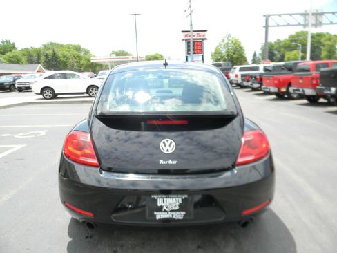 Used 2012 Volkswagen Beetle 2.0T image 11