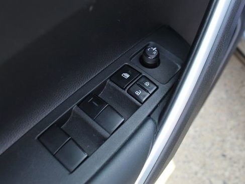 Used 2022 Toyota Corolla Cross LE w/ Black Badges Package (TMS) image 9