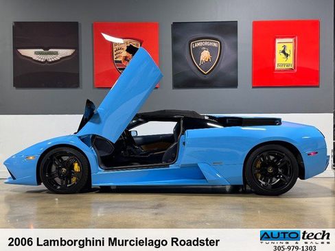 Used 2006 Lamborghini Murcielago Roadster AWD/4WD image 2
