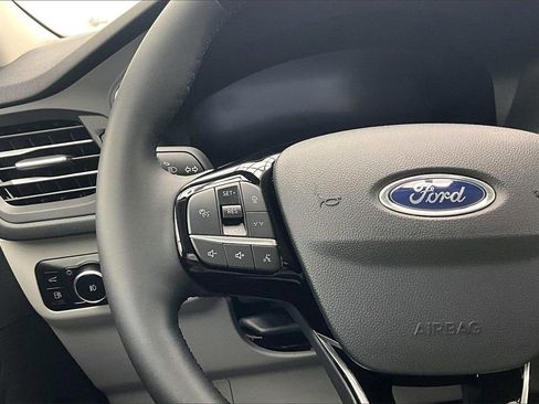 Used 2023 Ford Escape Platinum image 18