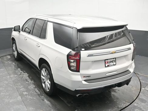 Used 2021 Chevrolet Tahoe High Country w/ Premium Package image 16