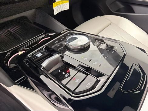 New 2026 BMW 530i w/ M Sport Package RWD image 17