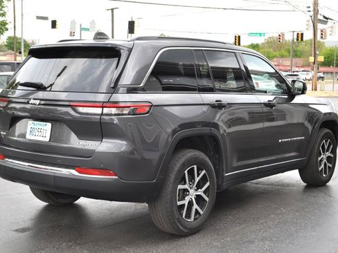 Used 2024 Jeep Grand Cherokee Limited image 25