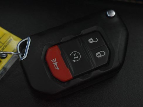 Used 2023 Jeep Gladiator Overland image 31