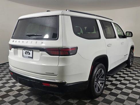Used 2024 Jeep Wagoneer Series II AWD/4WD image 3