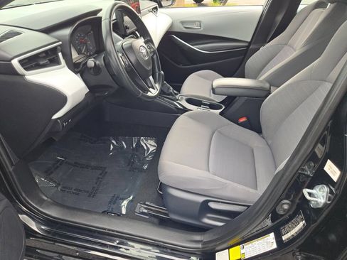 Used 2025 Toyota Corolla SE FWD image 5