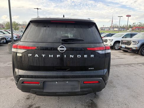 Used 2025 Nissan Pathfinder SV AWD/4WD image 7