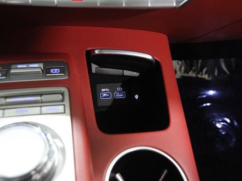 Used 2022 Genesis GV70 3.5T Sport w/ Sport Prestige Package image 18