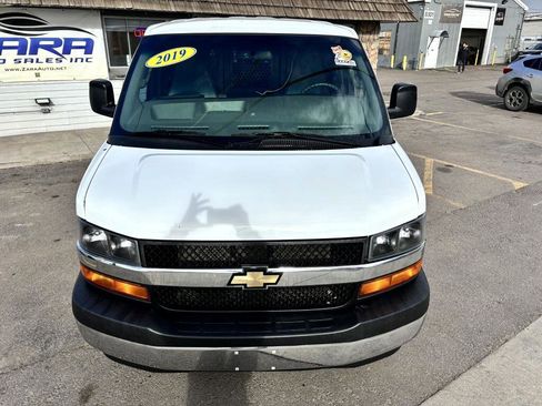 Used 2019 Chevrolet Express 2500 w/ Driver Convenience Package image 10