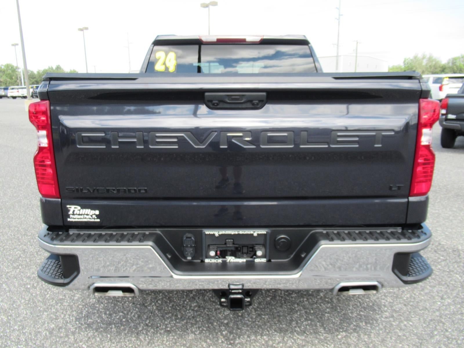 Used 2024 Chevrolet Silverado 1500 LT w/ Z71 Off-Road Package AWD/4WD image 8