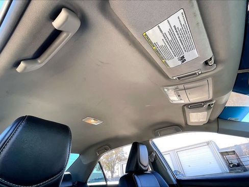 Used 2014 Toyota Camry SE image 15