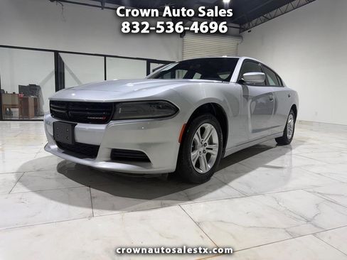 Used 2022 Dodge Charger SXT image 1