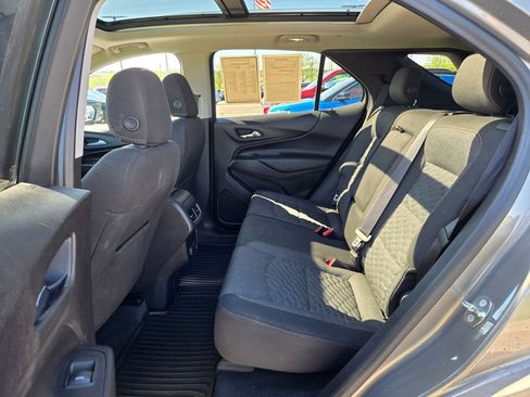 Used 2018 Chevrolet Equinox LT w/ Sun & Infotainment Package AWD/4WD image 27