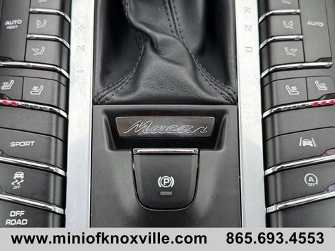 Used 2021 Porsche Macan image 24