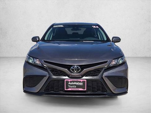 Used 2024 Toyota Camry SE FWD image 2