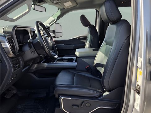 Used 2023 Ford F250 Lariat w/ Chrome Package AWD/4WD image 9