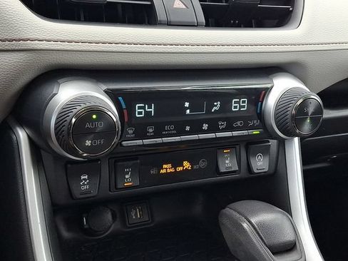Certified 2023 Toyota RAV4 XLE w/ Convenience Package AWD/4WD image 16