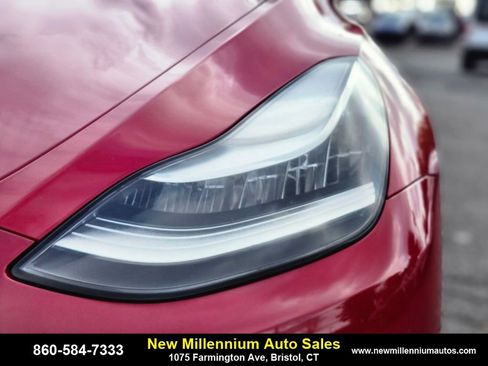 Used 2020 Tesla Model Y Long Range image 10