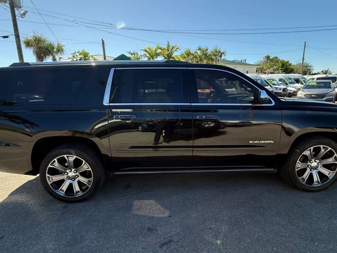 Used 2018 Chevrolet Suburban Premier image 4