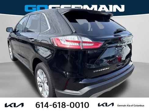 Used 2022 Ford Edge Titanium AWD/4WD image 3
