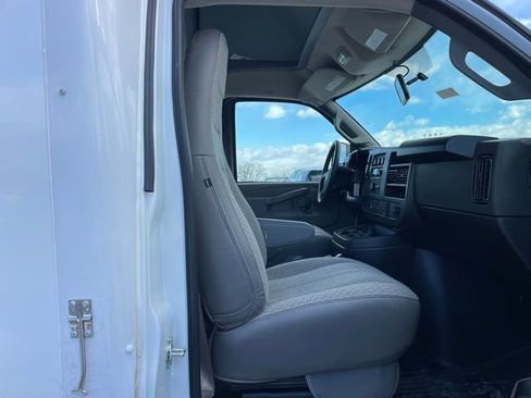 New 2025 Chevrolet Express 3500 Work Van w/ Power Convenience Package image 12